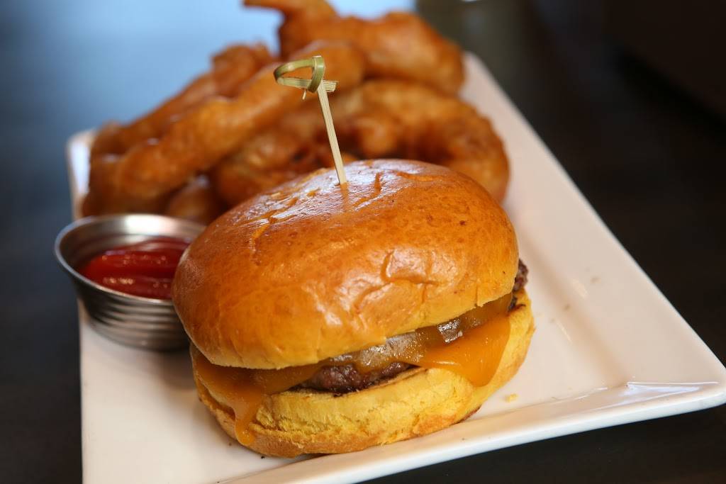 SunUp Brewing Company | restaurant | 322 E Camelback Rd, Phoenix, AZ 85012, USA | 6022798909 OR +1 602-279-8909