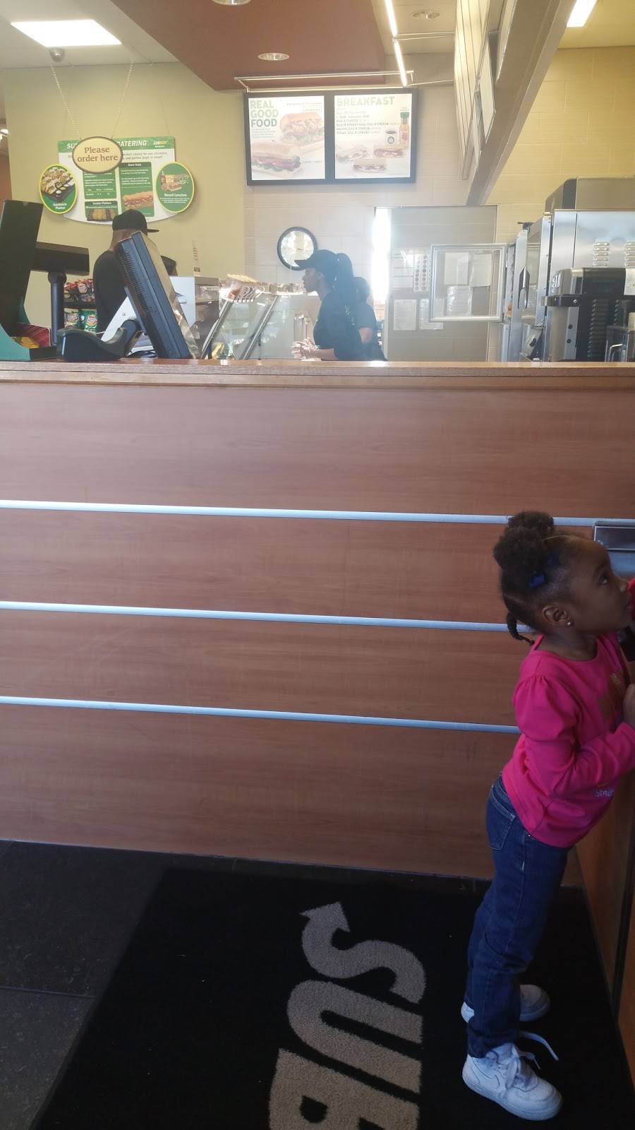 Subway | restaurant | 153 Stonebridge Plaza Avenue, North Chesterfield, VA 23225, USA | 8046747827 OR +1 804-674-7827