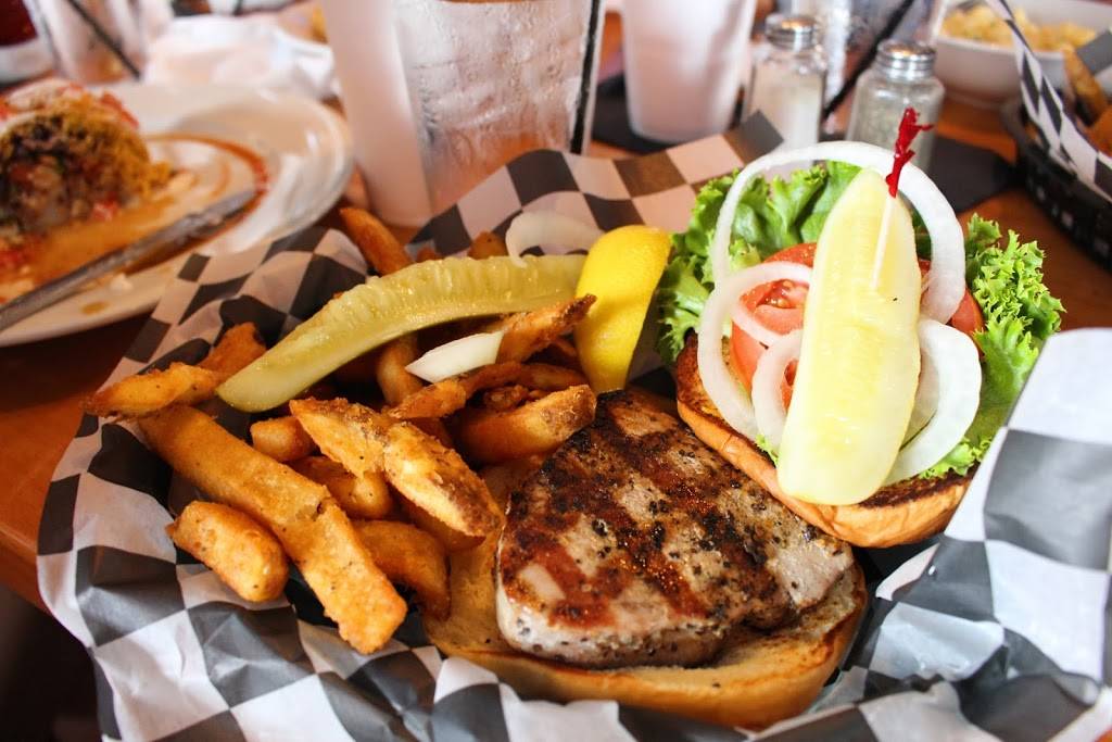 The Deadrise | restaurant | 100 McNair Dr, Hampton, VA 23651, USA | 7577887190 OR +1 757-788-7190