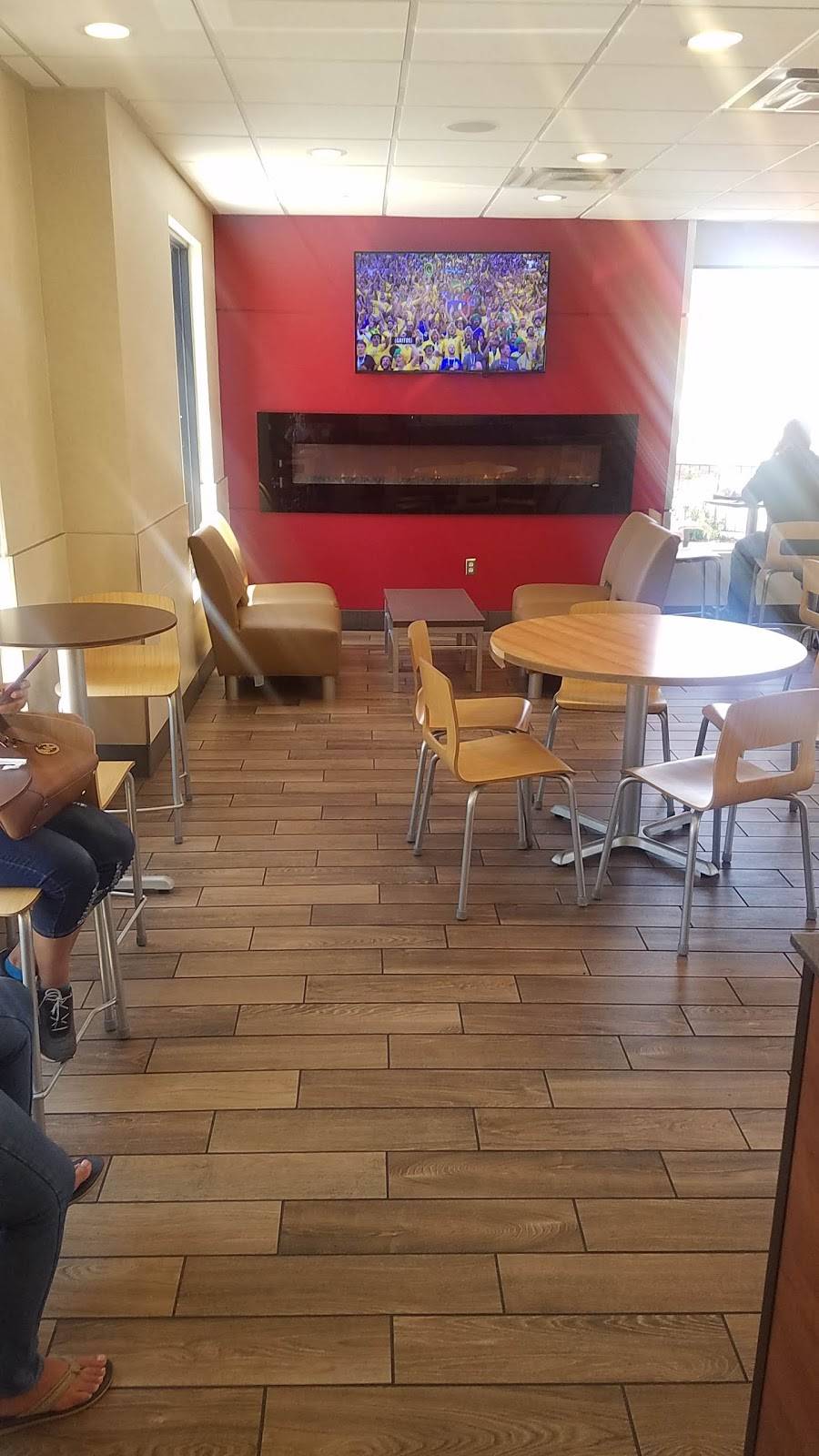 Wendys | restaurant | 3077 W Temple Ave, Pomona, CA 91766, USA | 9095985681 OR +1 909-598-5681