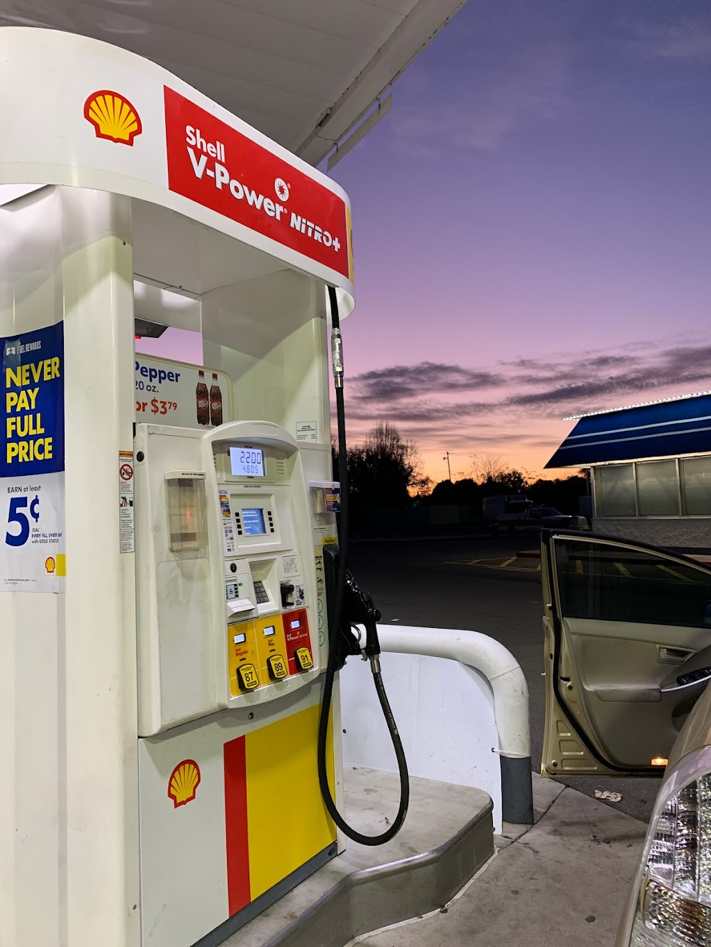 Shell | restaurant | 19483 Knighton Rd, Redding, CA 96002, USA | 5302214760 OR +1 530-221-4760