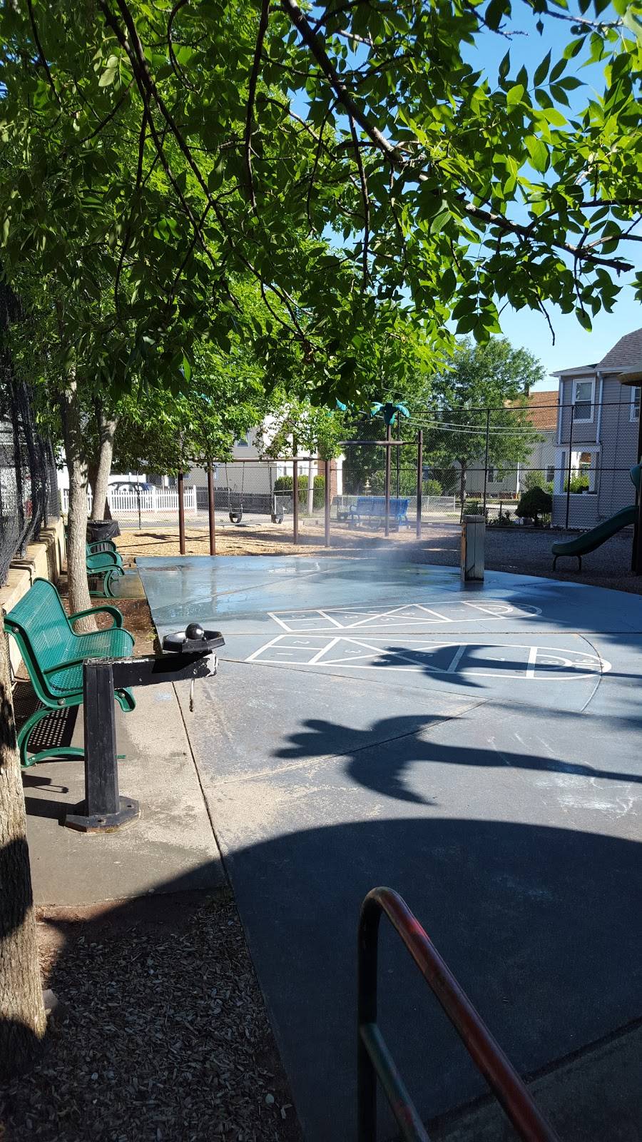 Dunkin | bakery | 903 Broadway, Everett, MA 02149, USA | 6172944031 OR +1 617-294-4031