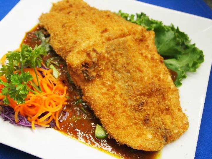 Charm Thai Restaurant | restaurant | 8408 Georgia Ave, Silver Spring, MD 20910, USA | 3014956308 OR +1 301-495-6308