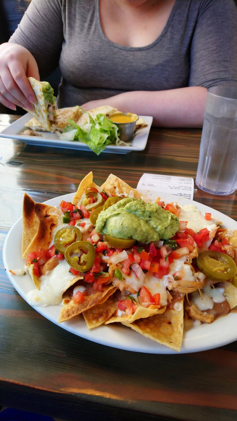 Serranos Mexican Grill | restaurant | 2514 E Tudor Rd, Anchorage, AK 99507, USA | 9075615611 OR +1 907-561-5611