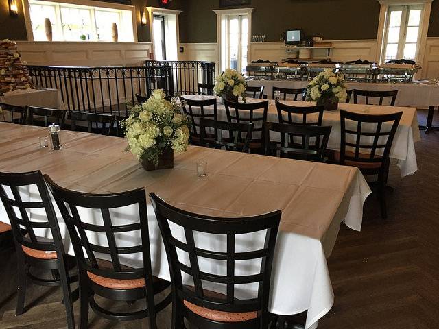 Brittinghams Pub | restaurant | 640 E Germantown Pike, Lafayette Hill, PA 19444, USA | 4843445162 OR +1 484-344-5162