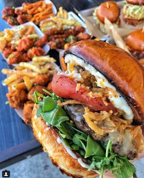 Belly Bombz kitchen | restaurant | 6717 Comstock Ave, Whittier, CA 90601, USA | 5626961111 OR +1 562-696-1111