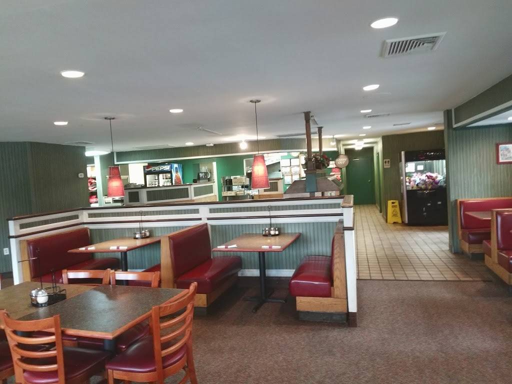 Pizza Hut | restaurant | 18509 Woodfield Rd, Gaithersburg, MD 20879, USA | 3019907505 OR +1 301-990-7505