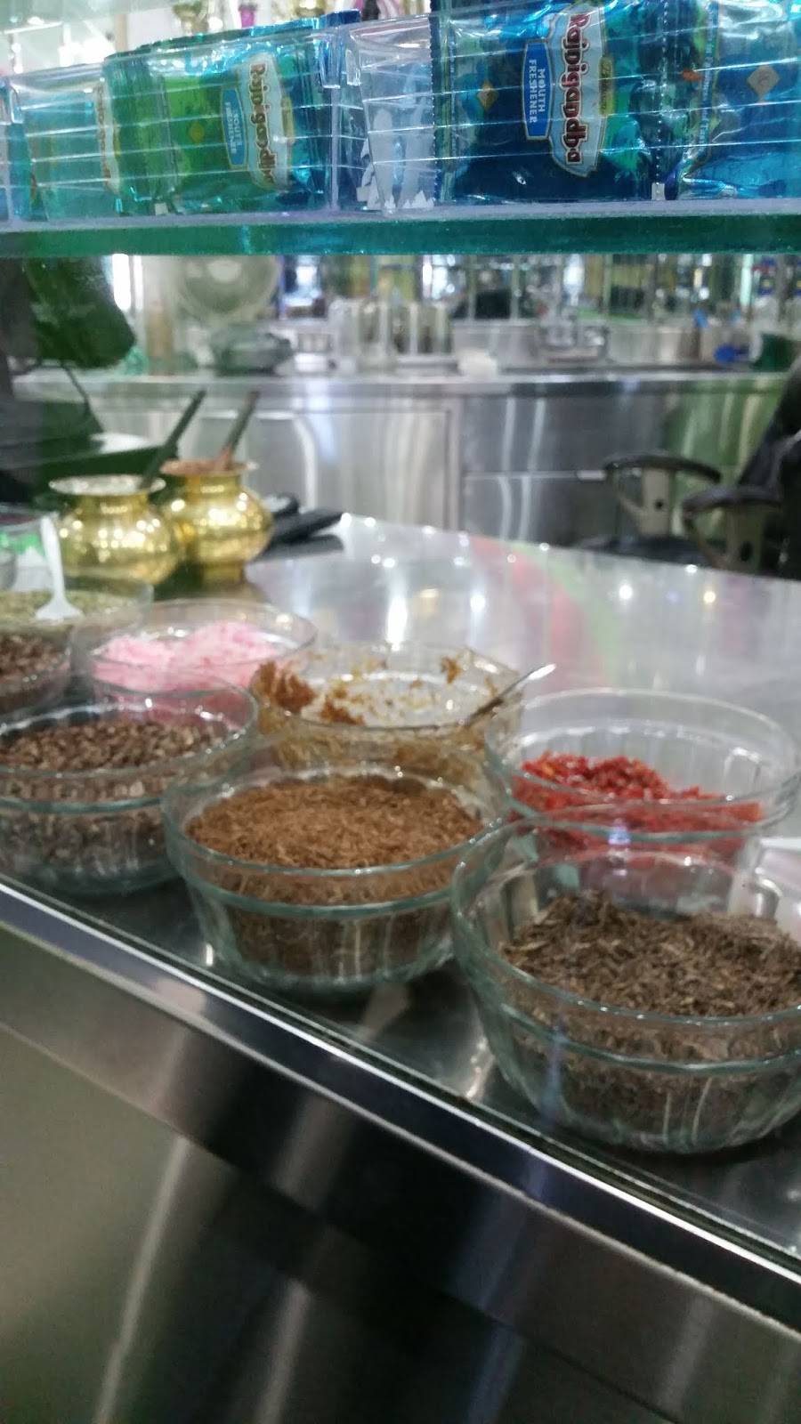 Royal Paan | restaurant | 7136 Airport Rd, Mississauga, ON L4T 2H1, Canada | 9056737226 OR +1 905-673-7226