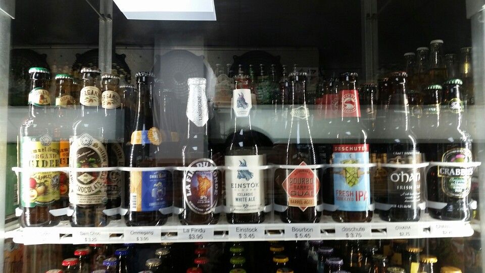 Choice Beer Deli | restaurant | 1642 South St, Philadelphia, PA 19146, USA | 2677585734 OR +1 267-758-5734