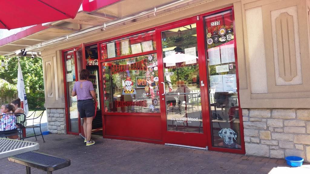 Captain Pauls Firehouse Dogs | restaurant | 2230 Princeton Pike, Lawrence Township, NJ 08648, USA | 6093237253 OR +1 609-323-7253