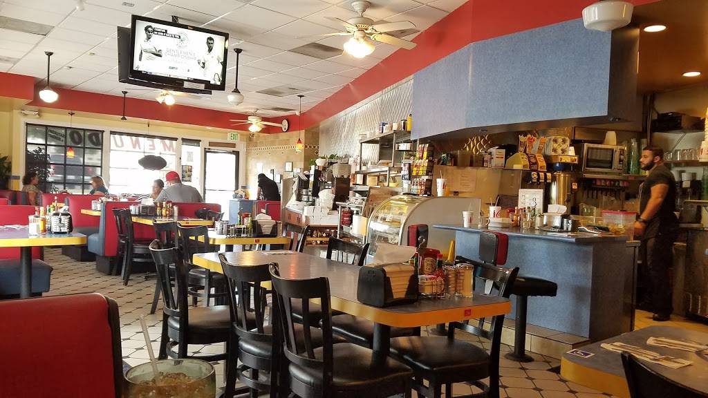 Brandons Diner | restaurant | 870 E Foothill Blvd, Upland, CA 91786, USA | 9099492395 OR +1 909-949-2395