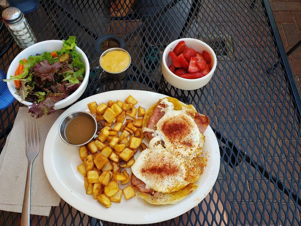 Tia Betty Blues | cafe | 1248 San Mateo Blvd SE, Albuquerque, NM 87108, USA | 5052681955 OR +1 505-268-1955