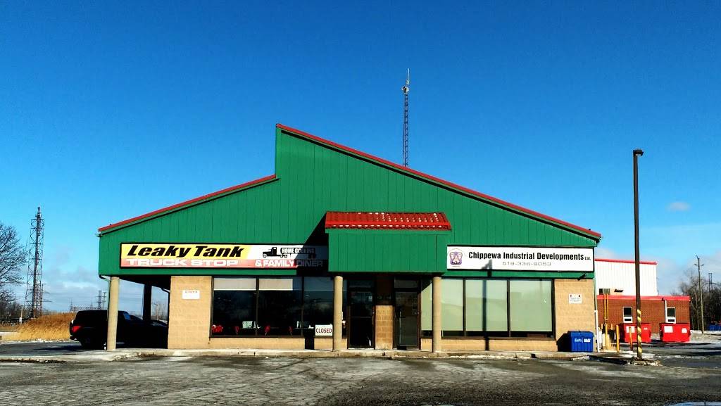 The Leaky Tank | restaurant | Sarnia Indian Reserve No. 45, St. Clair Township, ON N7T 7H5, Canada | 5193374447 OR +1 519-337-4447