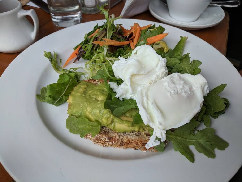 French Roast | restaurant | 2340 Broadway #85, New York, NY 10024, USA | 2127991533 OR +1 212-799-1533