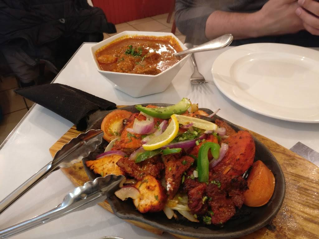 Mias Indian Cuisine | restaurant | 917 Richmond Rd, Ottawa, ON K2A 0G8, Canada | 6136953333 OR +1 613-695-3333