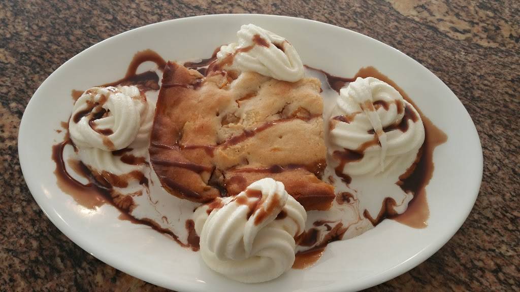 Gyro On Pita | restaurant | 91 Danbury Rd, Ridgefield, CT 06877, USA | 2034387100 OR +1 203-438-7100