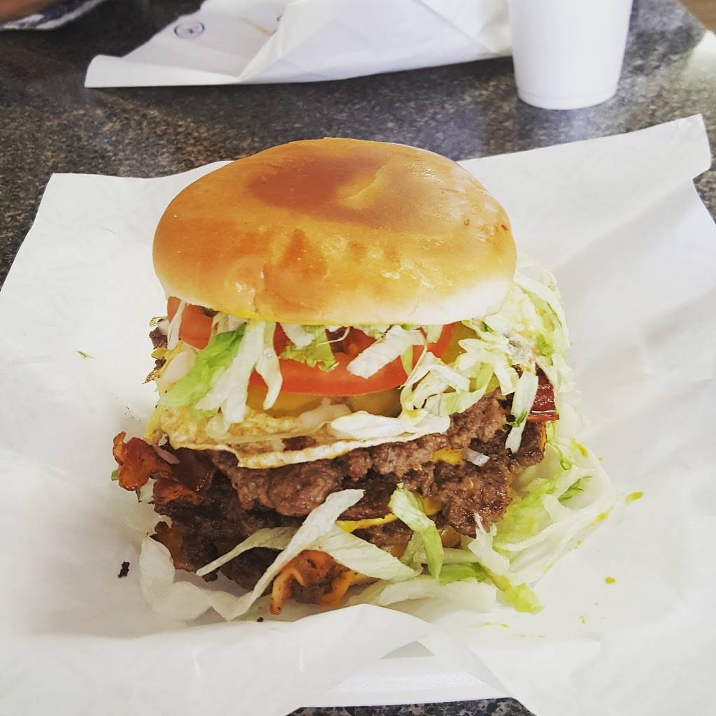 Swanners Hamburgers | restaurant | 620 W Tyler St, Gilmer, TX 75644, USA | 9038435235 OR +1 903-843-5235