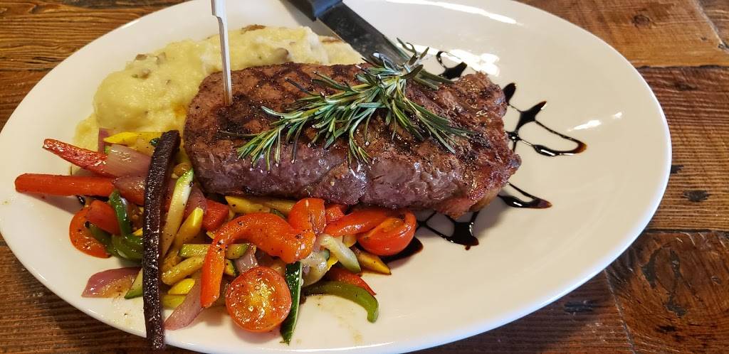 Mason Jar Ranch | restaurant | 2241 W Esplanade Ave, San Jacinto, CA 92582, USA | 9516545530 OR +1 951-654-5530