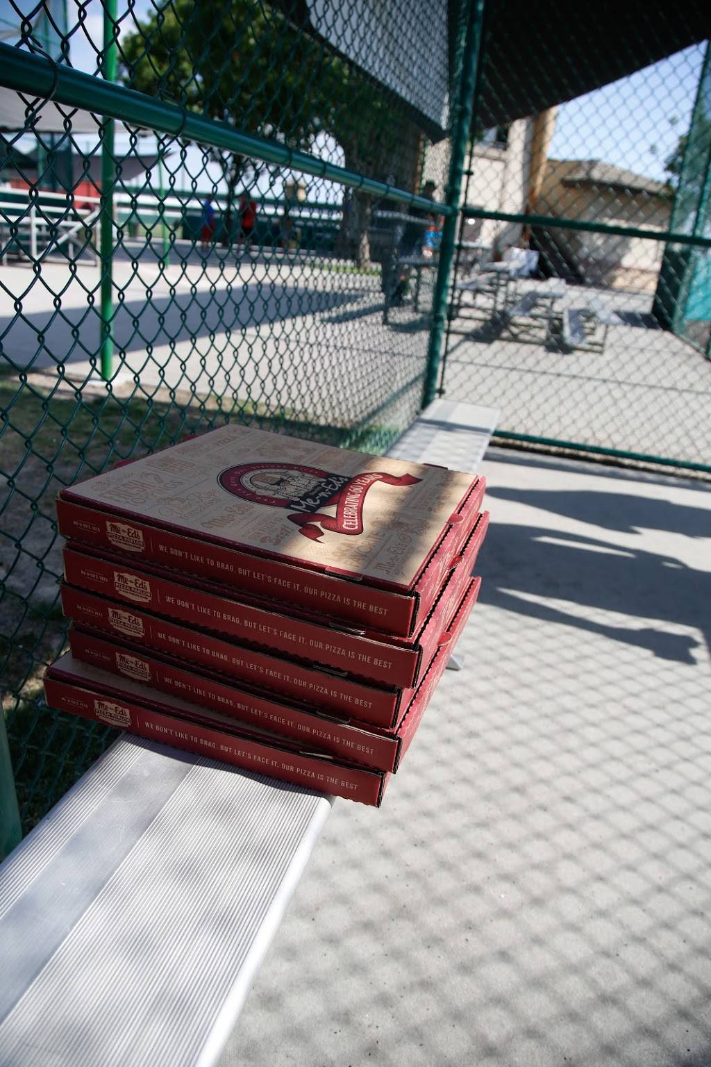 Me n eds Pizzeria | meal delivery | 40015 CA-49 #205, Oakhurst, CA 93644, USA | 5596422929 OR +1 559-642-2929