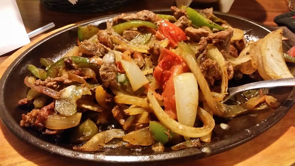 La Fonda Mexican Restaurant | restaurant | 2310 Troy Rd, Edwardsville, IL 62025, USA | 6186550399 OR +1 618-655-0399