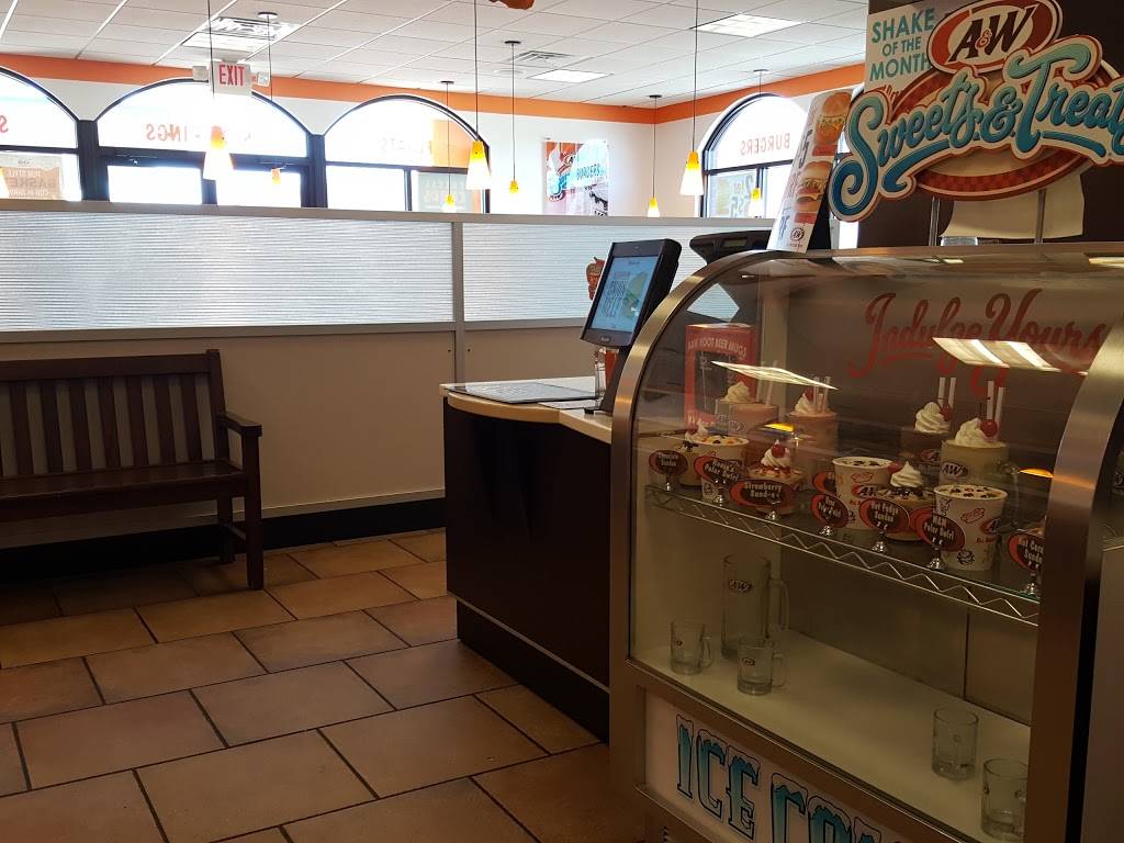 A&W Restaurant | restaurant | 2646 Manitowoc Rd, Bellevue, WI 54311, USA | 9206619140 OR +1 920-661-9140