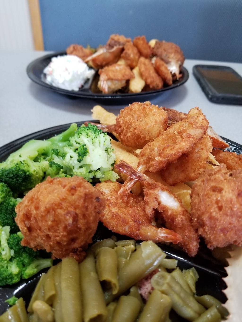 Captain Ds | restaurant | 221 W Shockley Ferry Rd, Anderson, SC 29624, USA | 8642242803 OR +1 864-224-2803