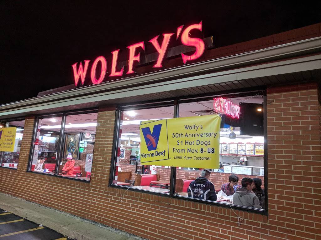 Wolfys | restaurant | 2734 W Peterson Ave, Chicago, IL 60659, USA | 7737430207 OR +1 773-743-0207