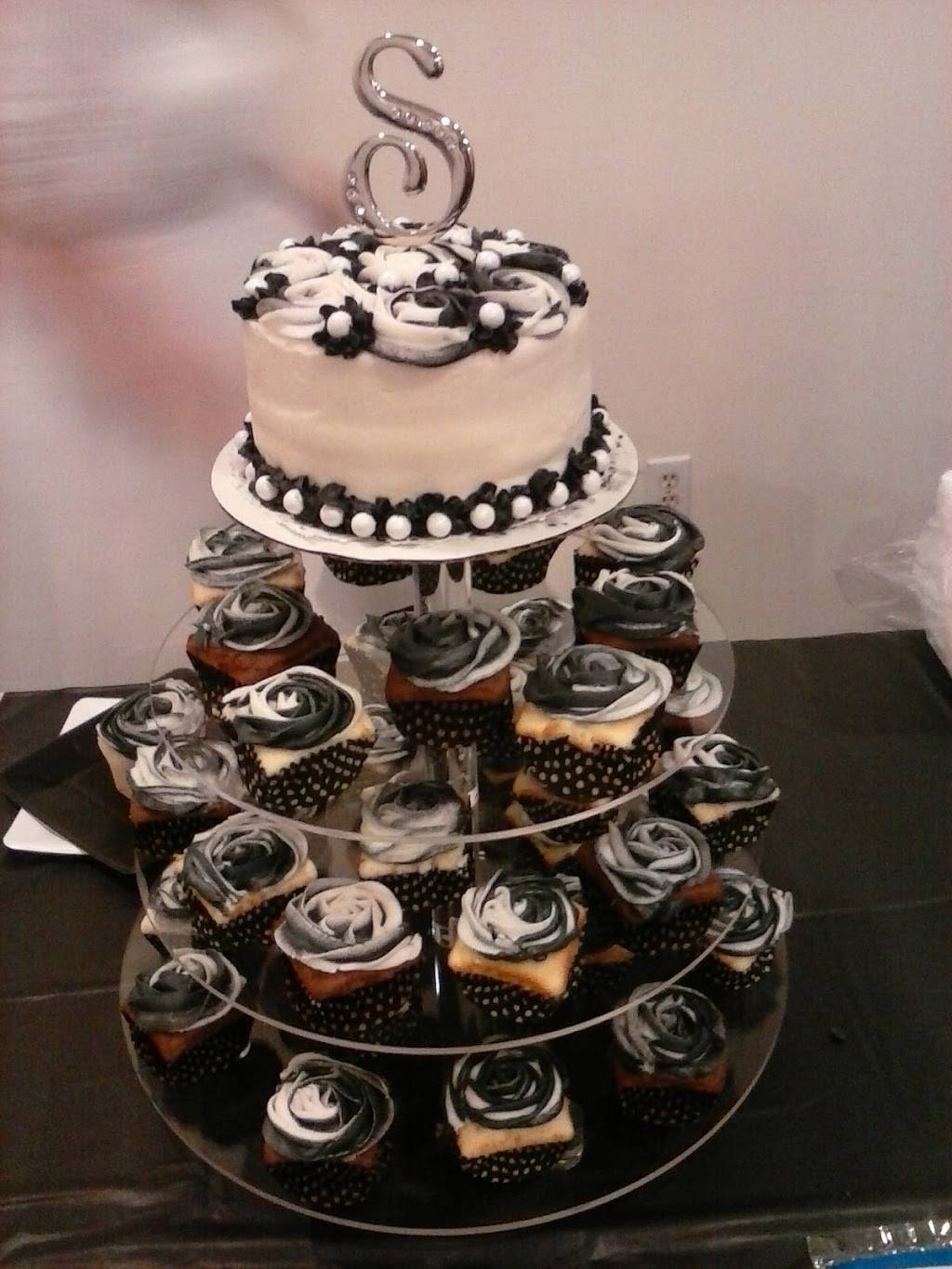 Pizza Place | meal delivery | 105 E 16th St, Connersville, IN 47331, USA | 7658254242 OR +1 765-825-4242