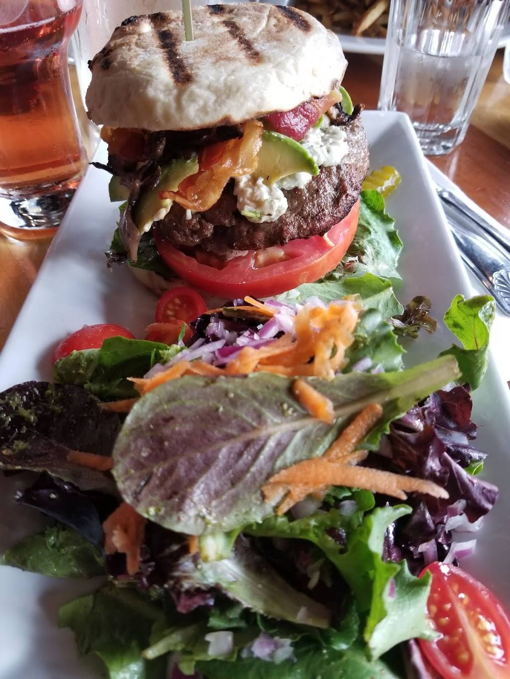 Austin Public | restaurant | 70-28 Austin St, Forest Hills, NY 11375, USA | 7185750070 OR +1 718-575-0070