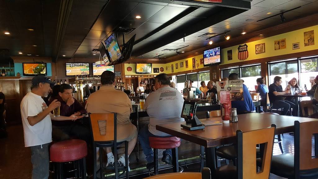 TGI Fridays | restaurant | 17427 Colima Rd, City of Industry, CA 91748, USA | 6268395044 OR +1 626-839-5044