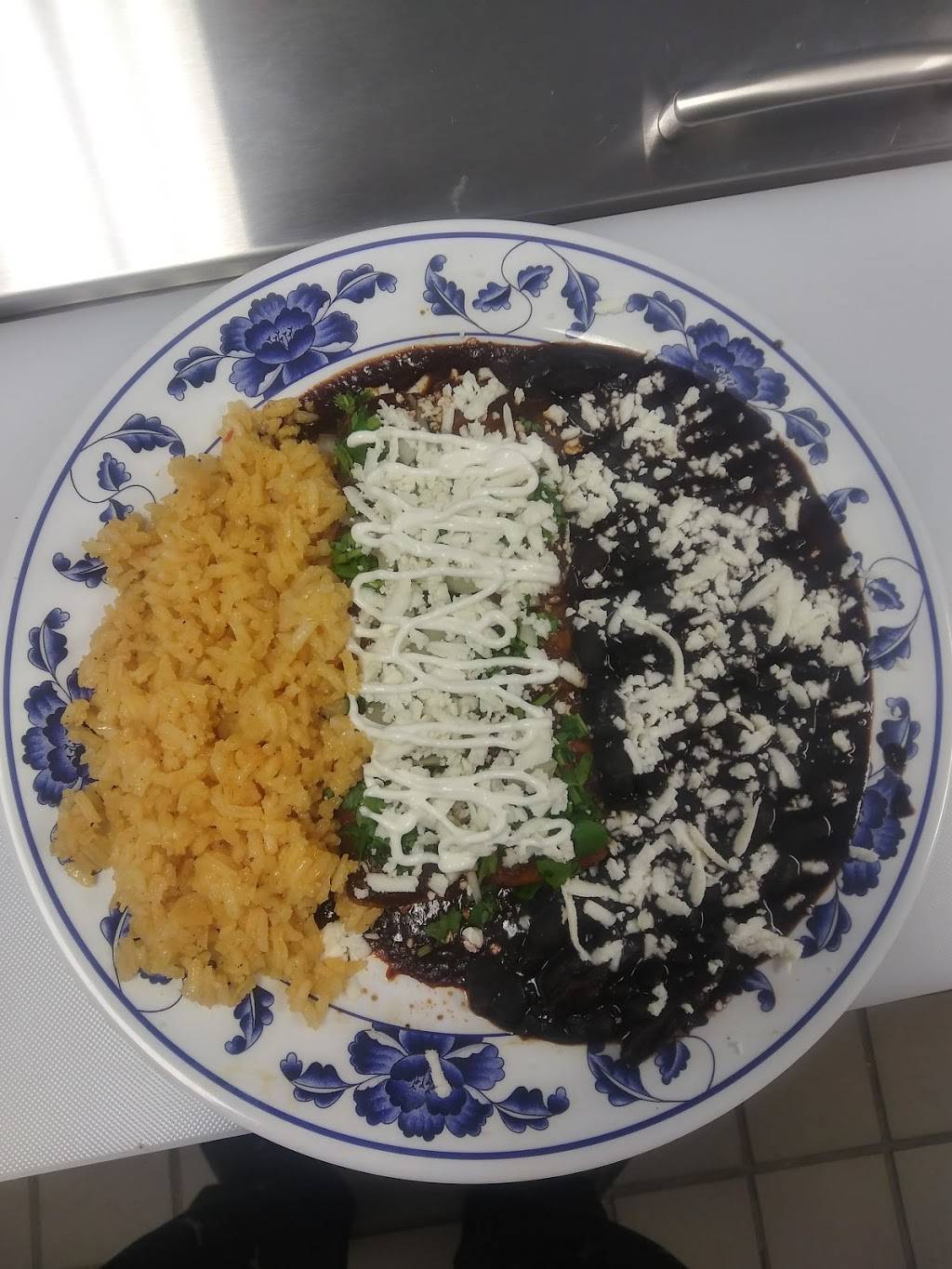 Taquerias Cervantez | restaurant | 2729 W 15th St, Plano, TX 75075, USA | 4695430369 OR +1 469-543-0369