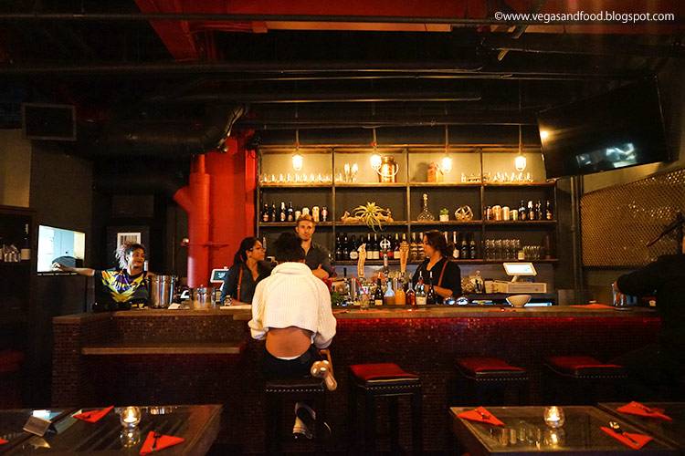 Fry Madness | restaurant | 555 S Spring St, Los Angeles, CA 90013, USA | 2137972847 OR +1 213-797-2847