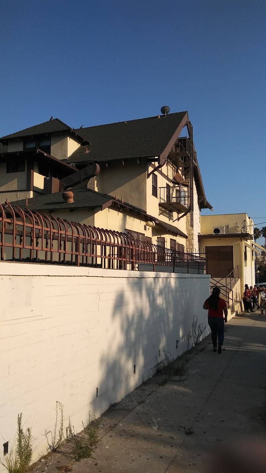 United Hungarian House | restaurant | 1975 W Washington Blvd, Los Angeles, CA 90018, USA | 3237341453 OR +1 323-734-1453