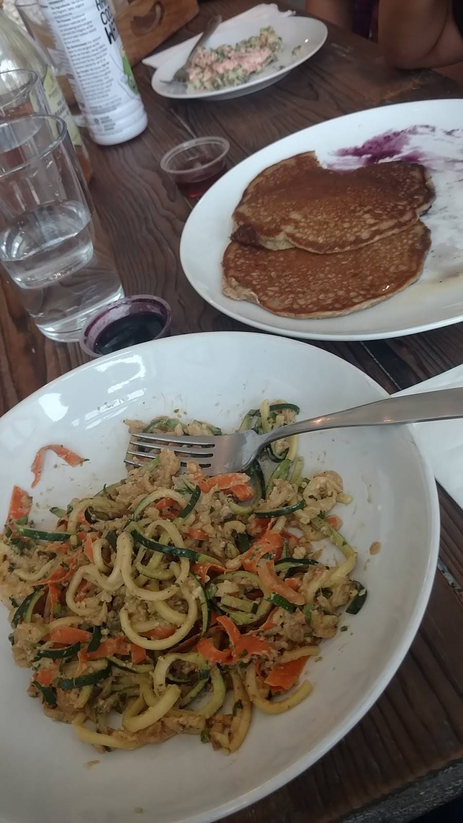 Eat By Stacey Weber | restaurant | 4740 E Shea Blvd, Phoenix, AZ 85028, USA | 6023289344 OR +1 602-328-9344