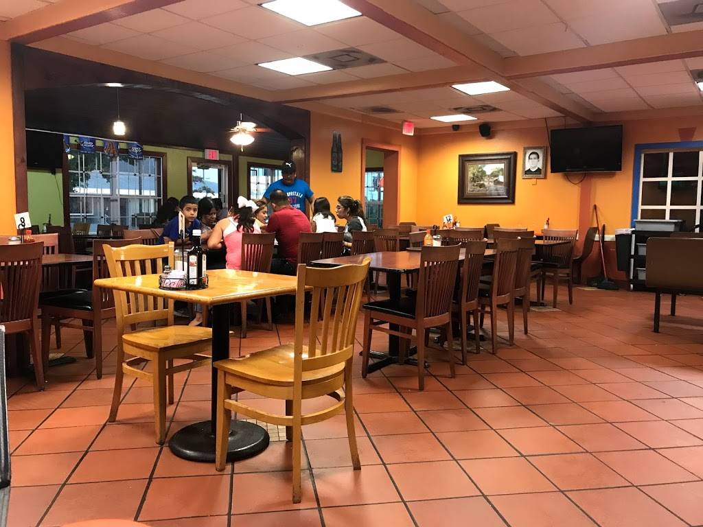 La Michelada Grill | restaurant | 2623 Rockgate Dr, San Antonio, TX 78227, USA | 2106734444 OR +1 210-673-4444