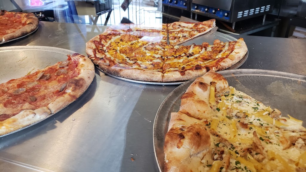 Ians Pizza Cream City | restaurant | 146 E Juneau Ave, Milwaukee, WI 53202, USA | 4147279200 OR +1 414-727-9200