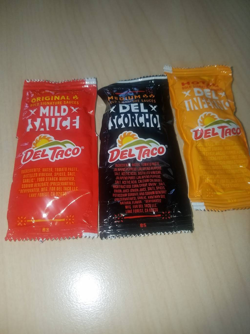 Del Taco | meal takeaway | 106 S Azusa Ave, Azusa, CA 91702, USA | 6263347599 OR +1 626-334-7599