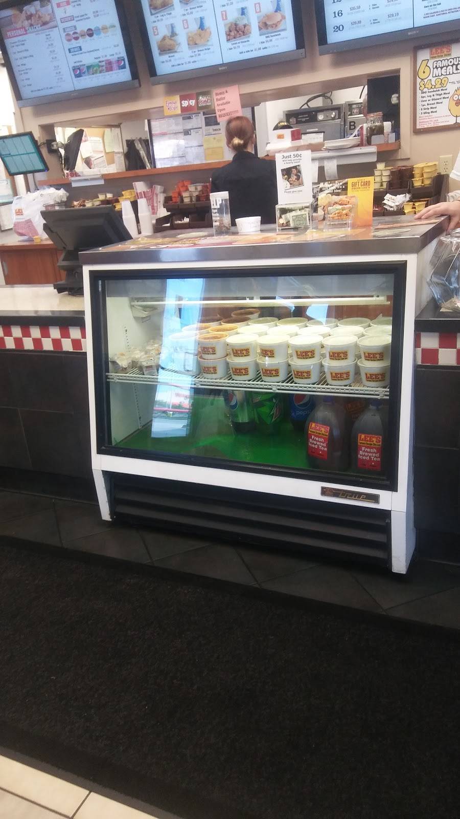 Lees Famous Recipe Chicken | meal delivery | 856 W Sherman Blvd, Muskegon, MI 49441, USA | 2317557333 OR +1 231-755-7333