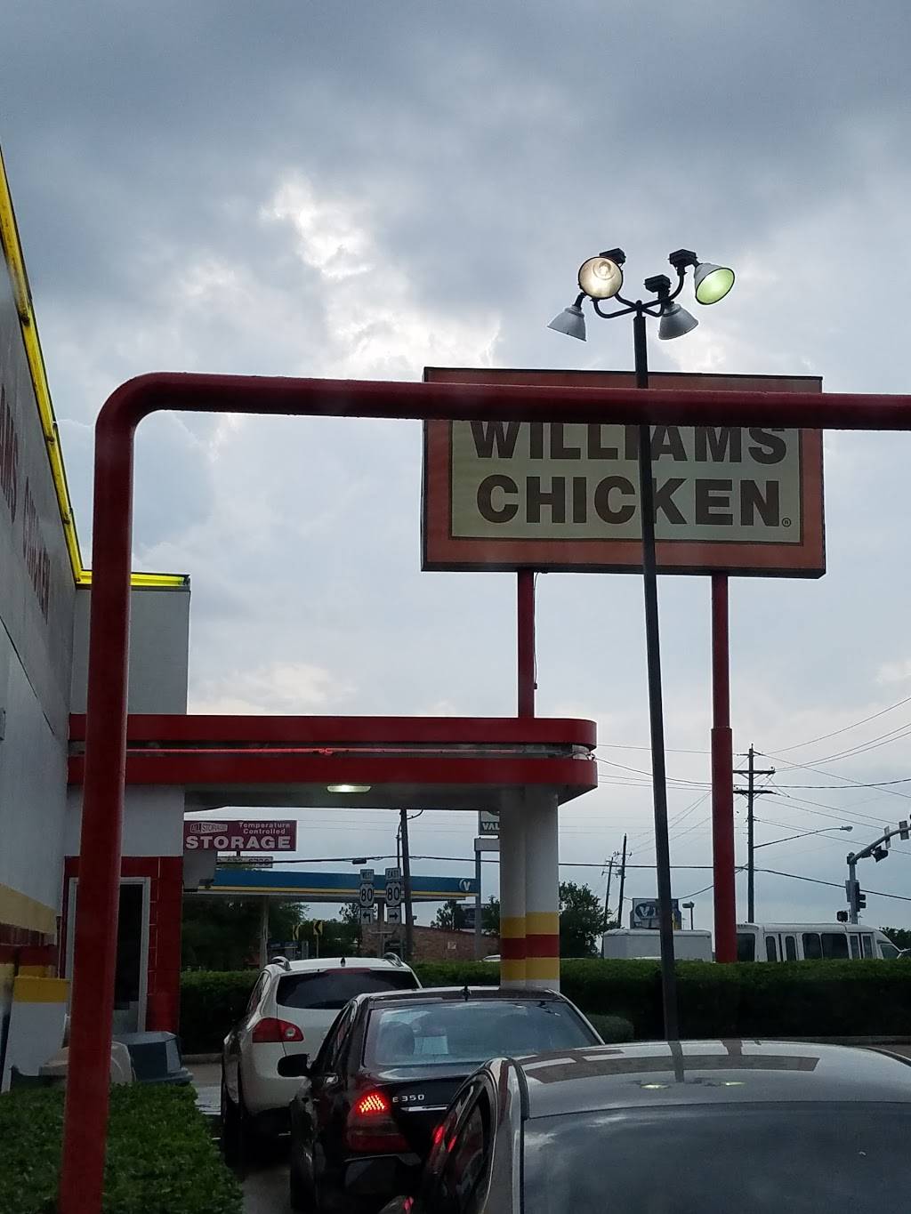 Williams Chicken | restaurant | 1020 US-80, Mesquite, TX 75149, USA | 9723290091 OR +1 972-329-0091