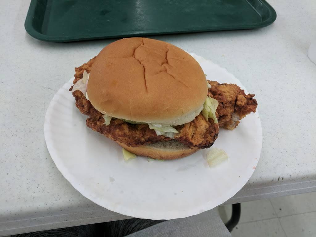 Gnaw Mart | restaurant | 4947 State Rd 46, Nashville, IN 47448, USA | 8129884116 OR +1 812-988-4116