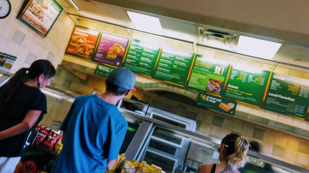 Subway Restaurants | restaurant | Home Depot Shopping Center, 2440 S Melrose Dr Suite 101, Vista, CA 92081, USA | 7605979398 OR +1 760-597-9398