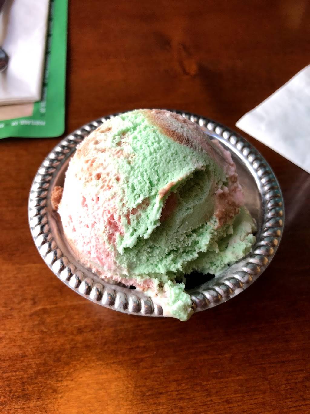 The Old Spaghetti Factory | meal takeaway | 110 E Santa Fe Ave, Fullerton, CA 92832, USA | 7145266801 OR +1 714-526-6801