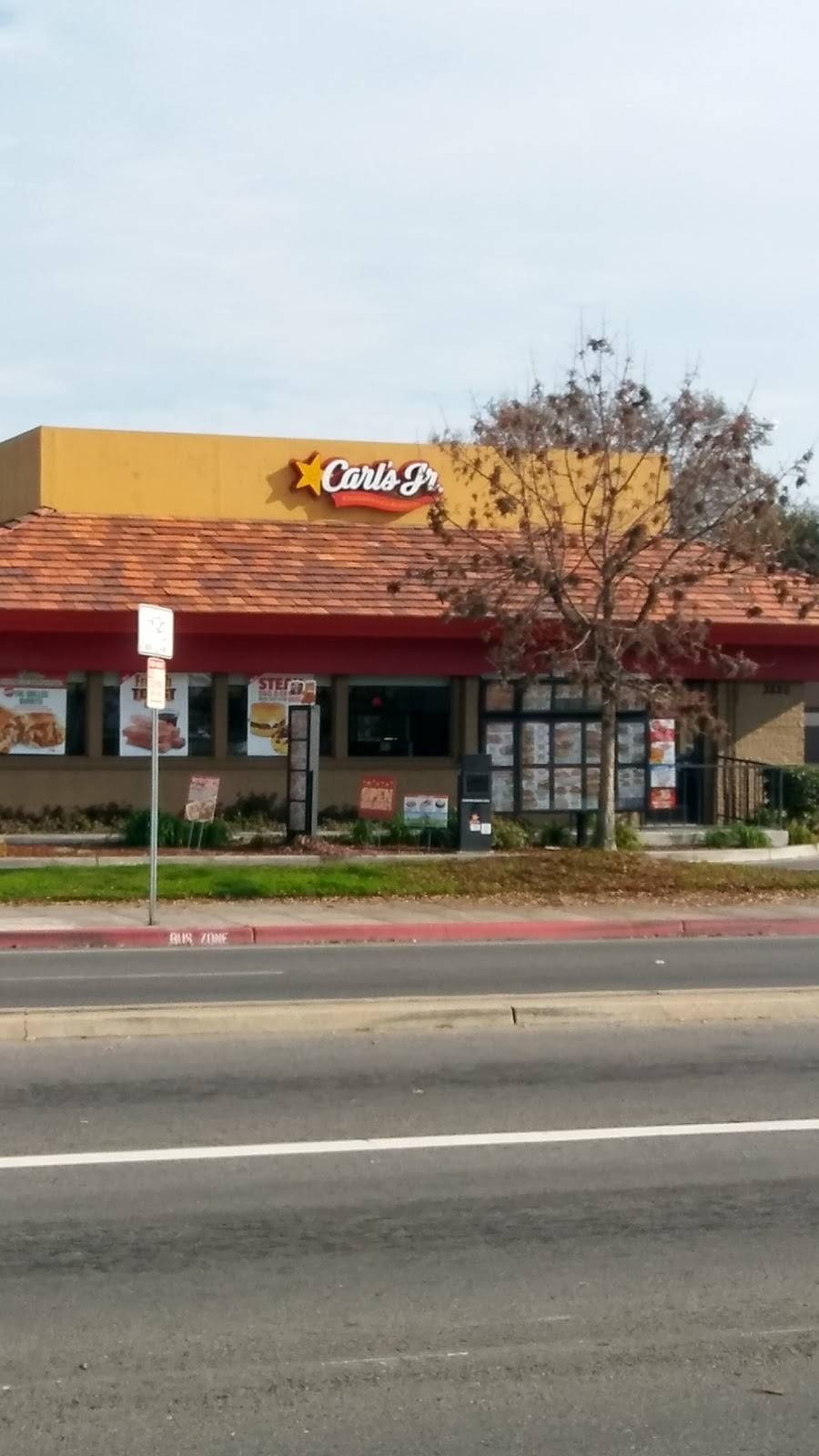 Carls Jr. | restaurant | 3820 N Cedar Ave, Fresno, CA 93726, USA | 5592250288 OR +1 559-225-0288