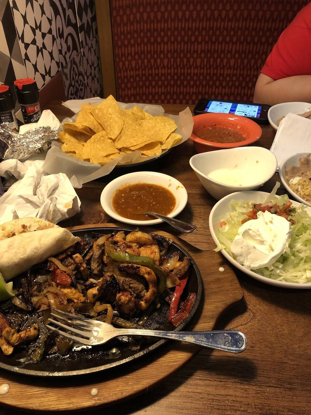 EL CERRO BAR & GRILL | restaurant | 1002 29th Ave N, Myrtle Beach, SC 29577, USA | 8437121844 OR +1 843-712-1844