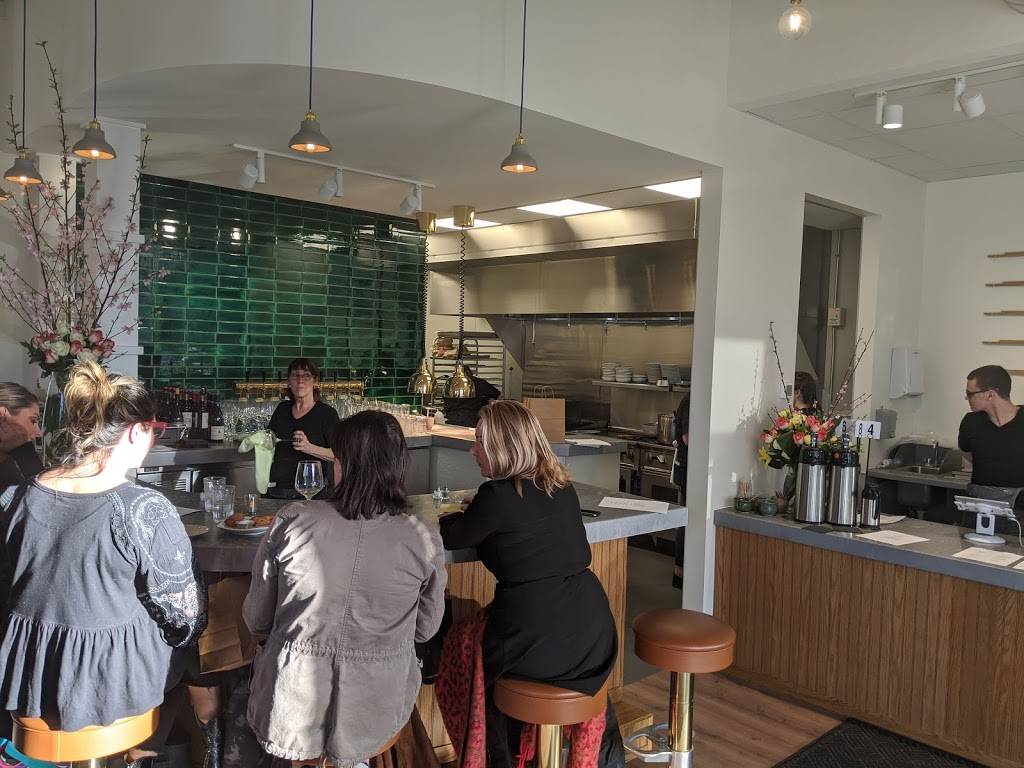 Heathers | restaurant | 5201 Chicago Ave, Minneapolis, MN 55417, USA | 6124458822 OR +1 612-445-8822