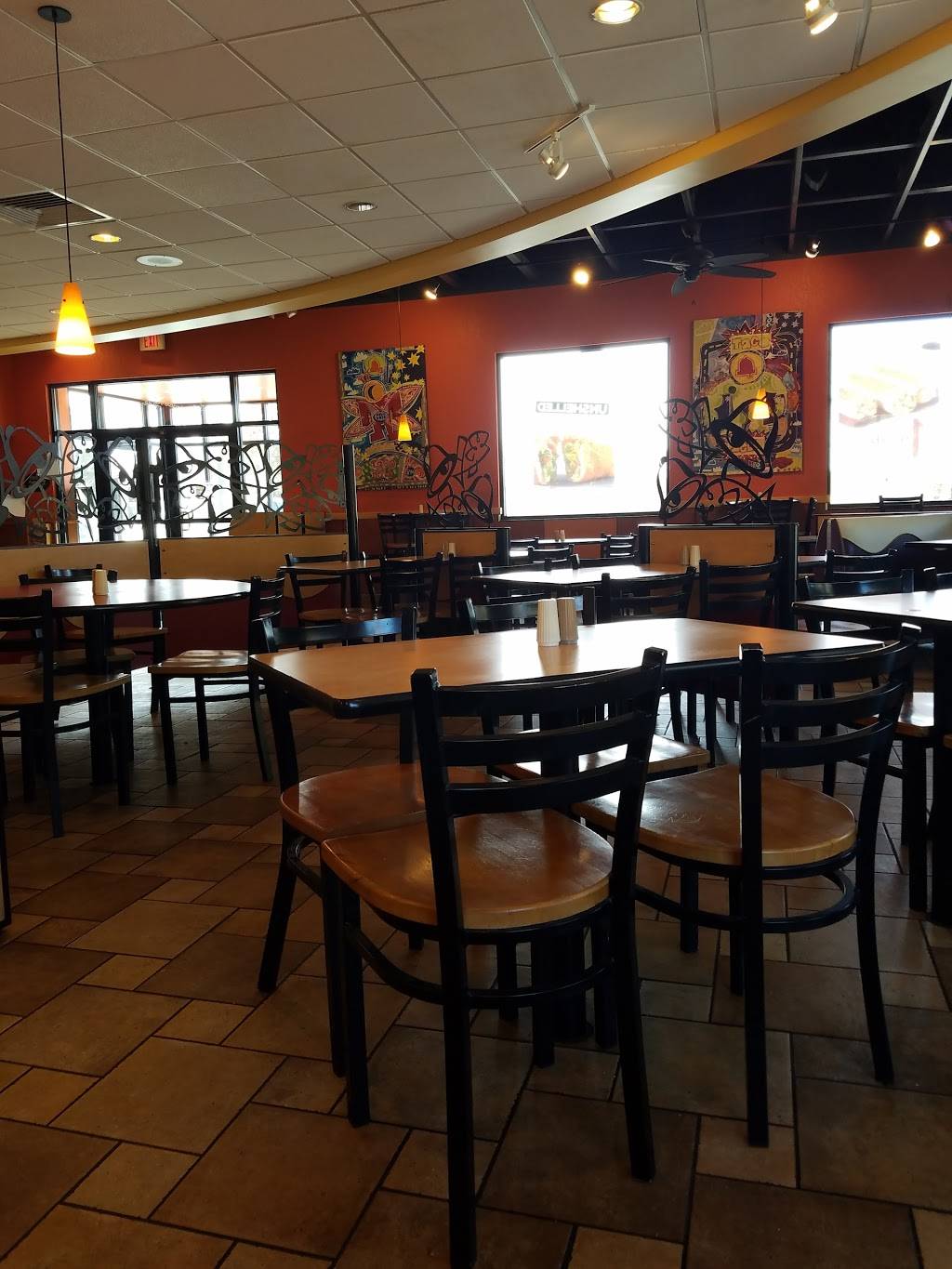 Taco Bell | meal takeaway | 1708 S Main St, Farmville, VA 23901, USA | 4343924066 OR +1 434-392-4066