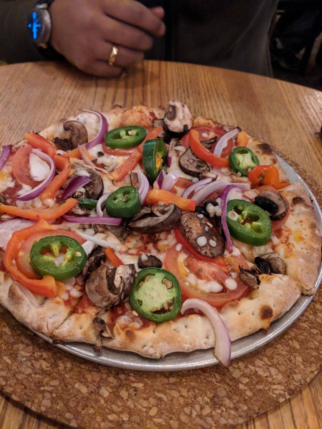 Stateline | restaurant | 4118 Lake Tahoe Blvd, South Lake Tahoe, CA 96150, USA | 5305429000 OR +1 530-542-9000