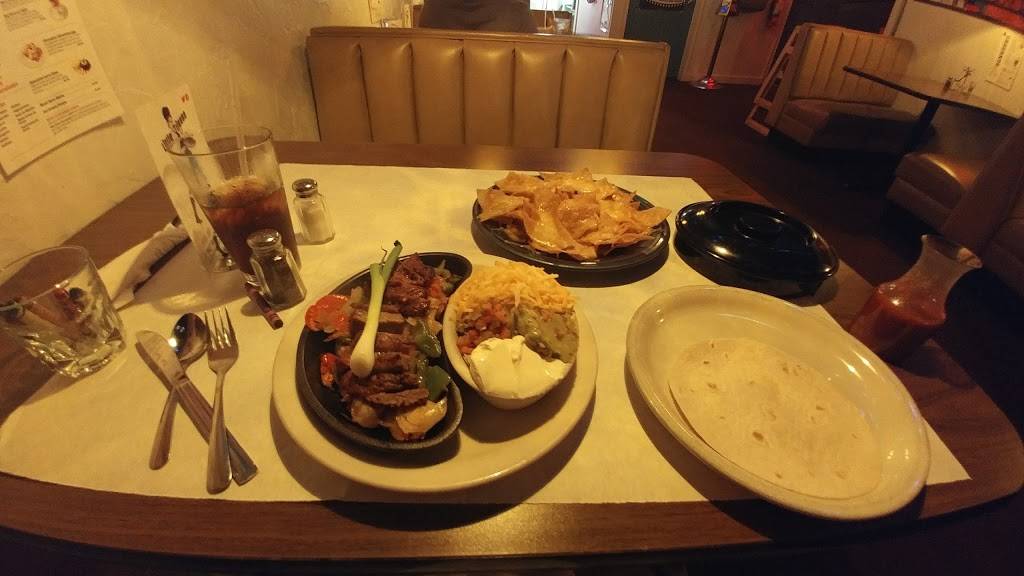 Little Tijuana | restaurant | 17 E 26th St, Minneapolis, MN 55404, USA | 6128720578 OR +1 612-872-0578