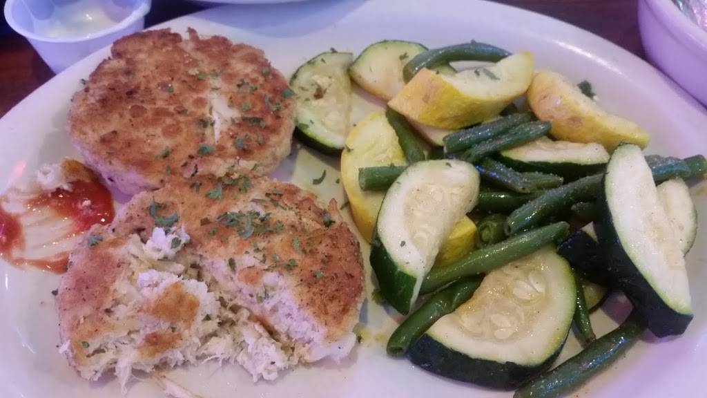 Baytown Seafood | restaurant | 7078, 8835 TX-146, Baytown, TX 77523, USA | 2815739700 OR +1 281-573-9700