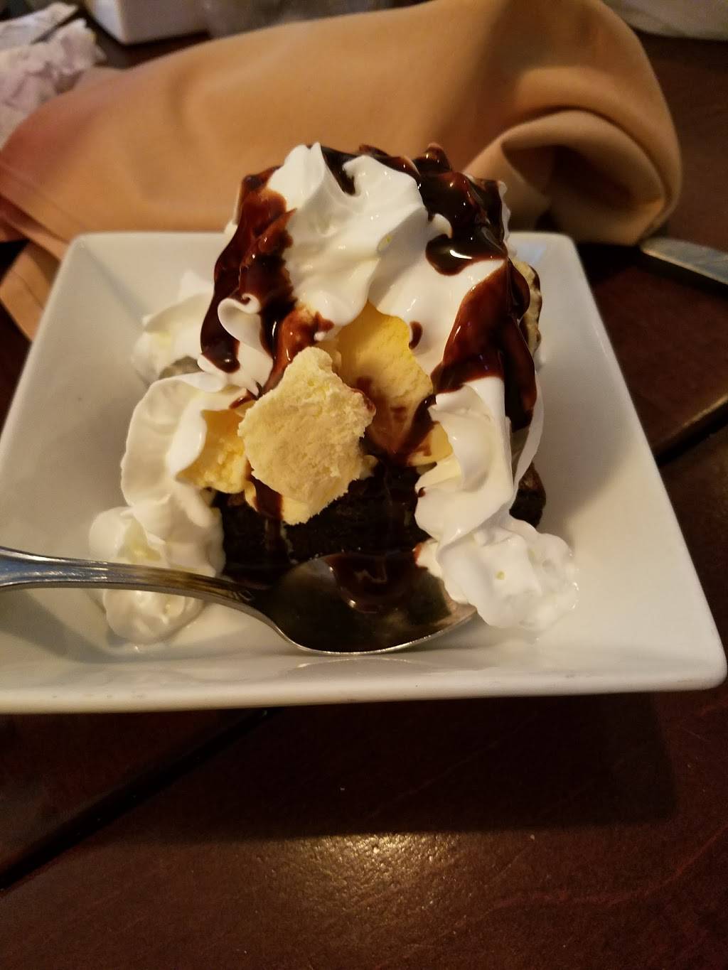 Wardhurst Grille | restaurant | 31 Lynnfield St, Peabody, MA 01960, USA | 9785319730 OR +1 978-531-9730